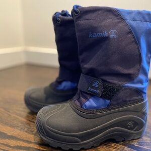 Kamik Blue Waterproof Snowboots kids size 2